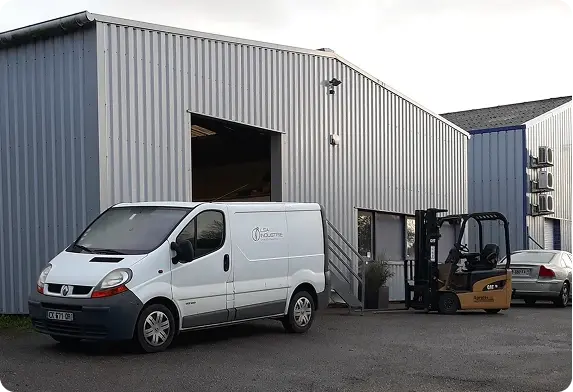 Façade de l'atelier LSA Industrie à Baud, Morbihan