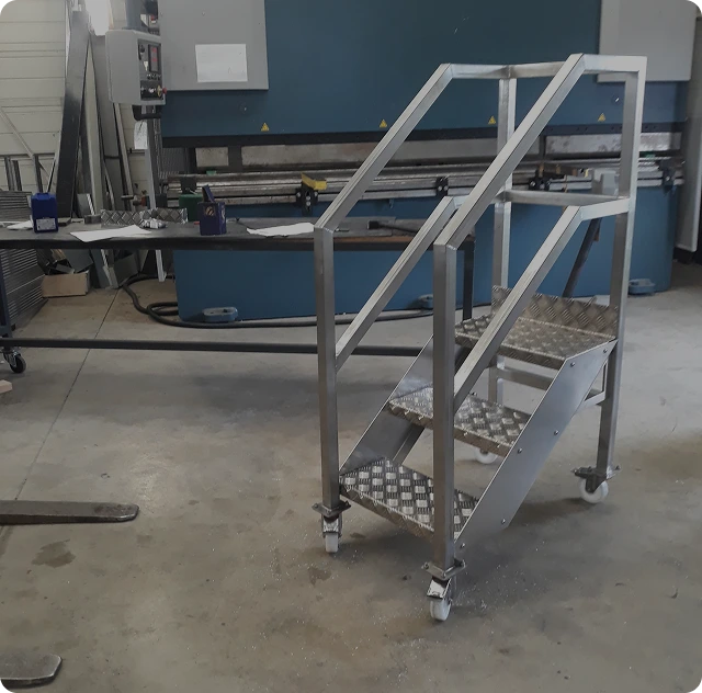 Escalier roulant inox et aluminium industriel